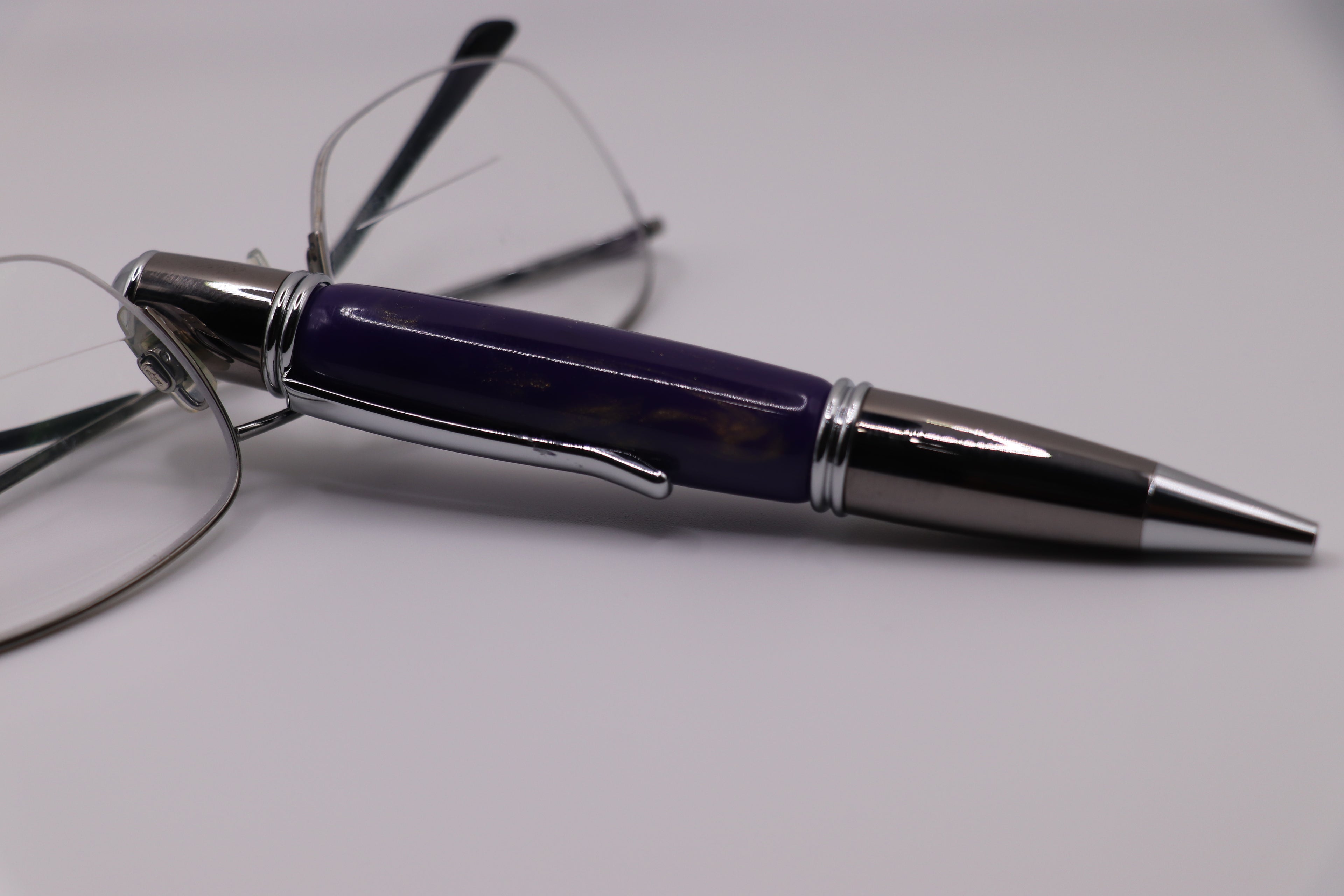 Purple and Gold Gatsby Twist Pen