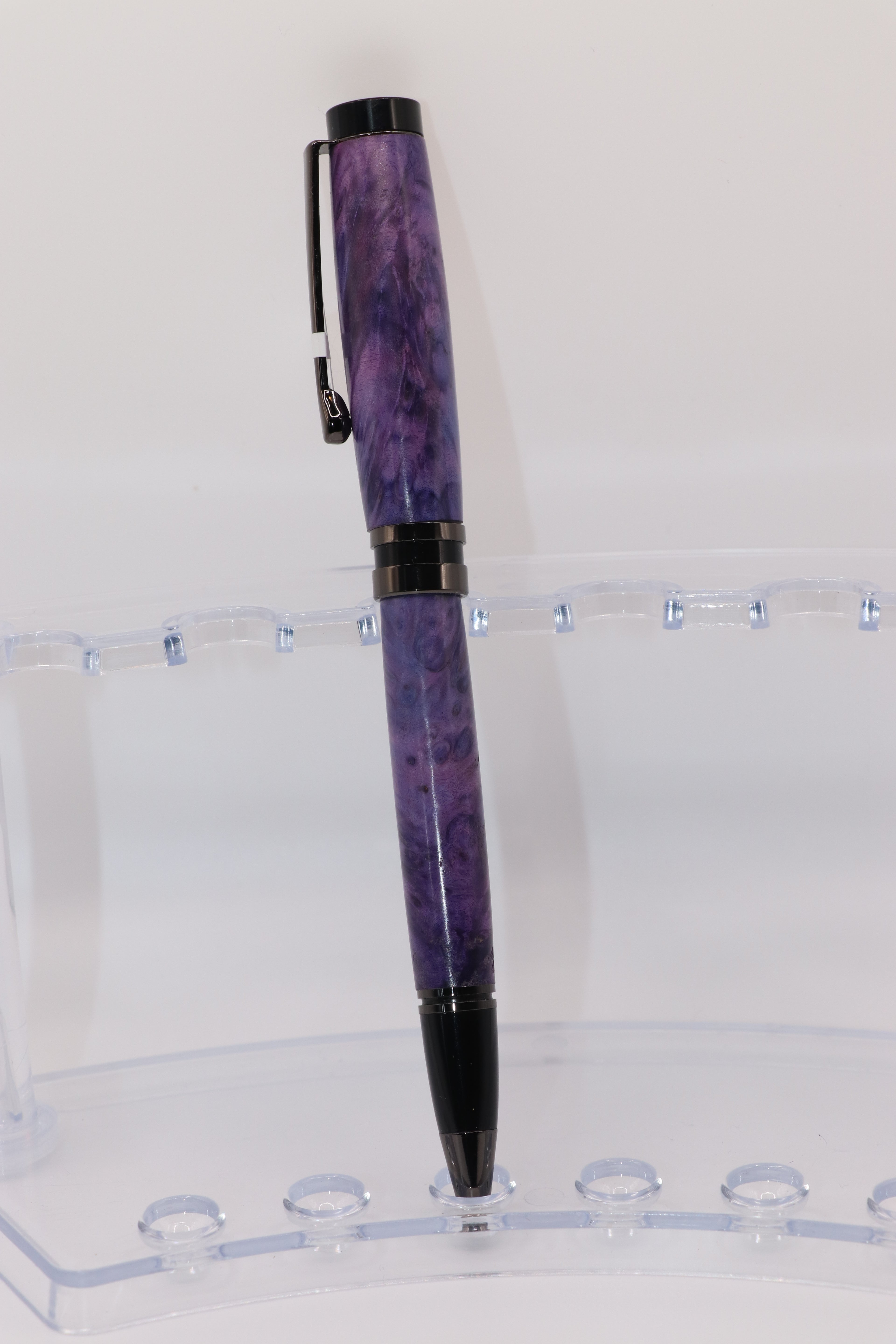 Classic Design Twist Pen in Purple Box Elder